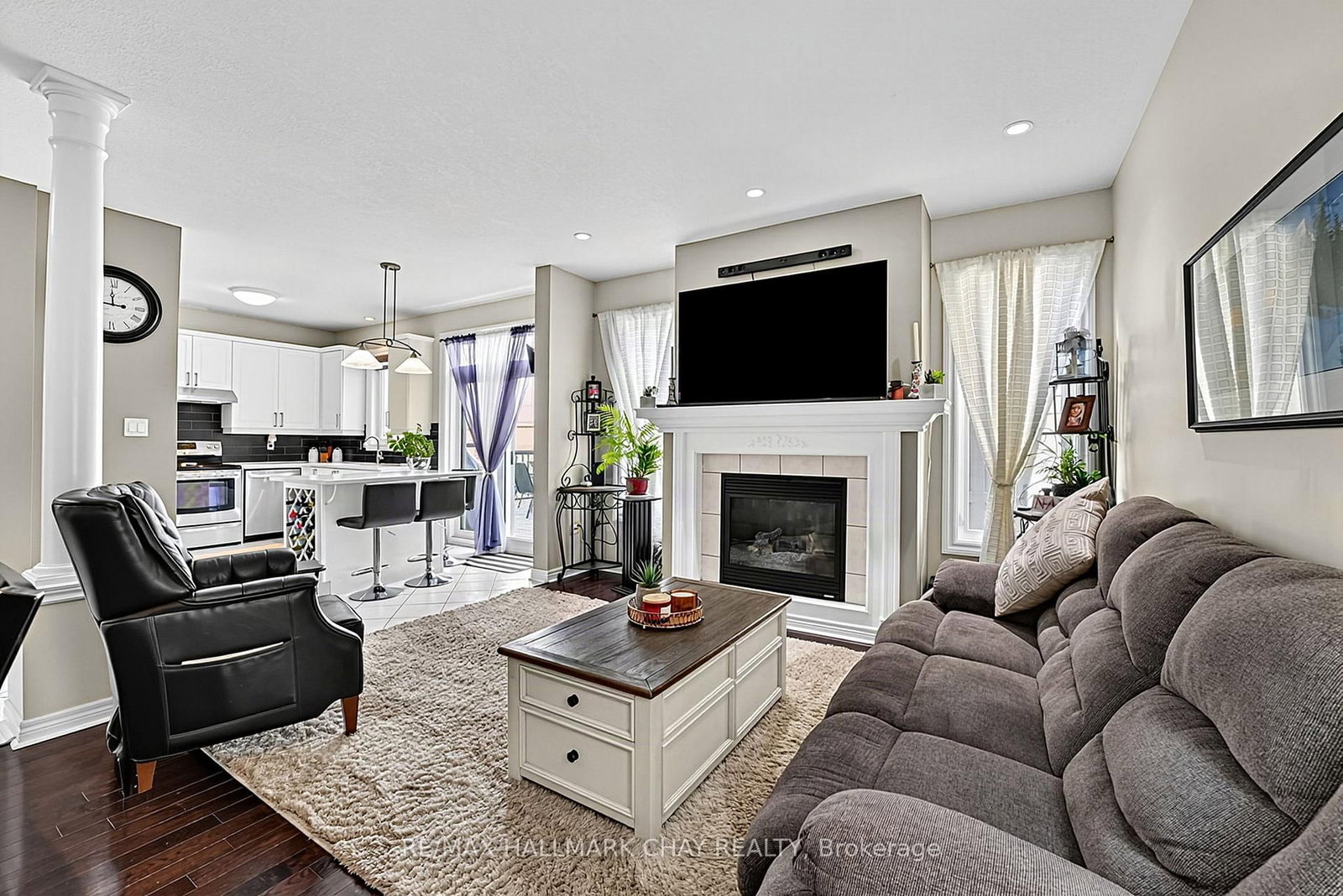 14 Strathmore Place • Barrie, ON photo 12