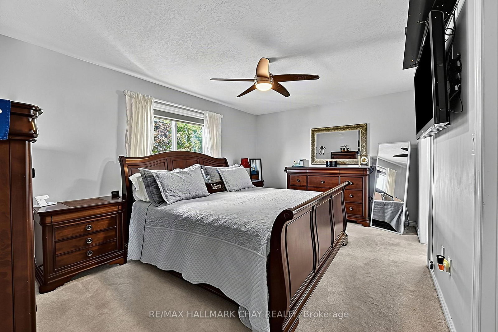 14 Strathmore Place • Barrie, ON photo 17