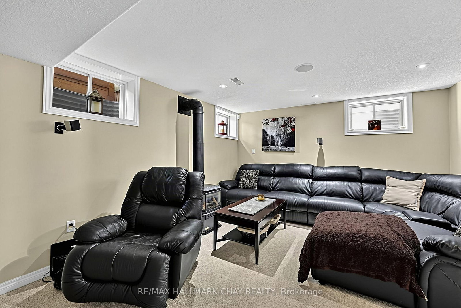 14 Strathmore Place • Barrie, ON photo 24