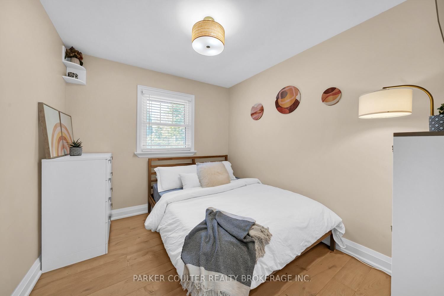 7 Oakley Park Square • Barrie, ON photo 13