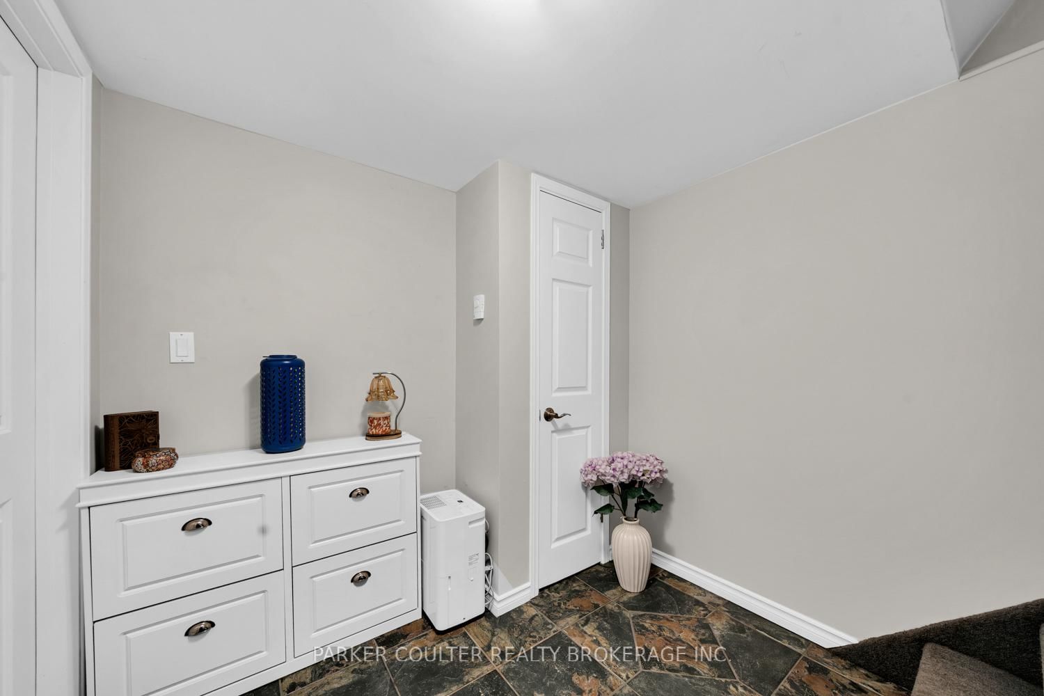 7 Oakley Park Square • Barrie, ON photo 21