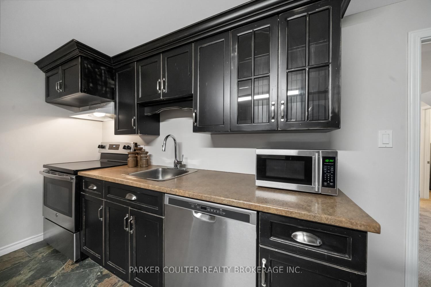 7 Oakley Park Square • Barrie, ON photo 24