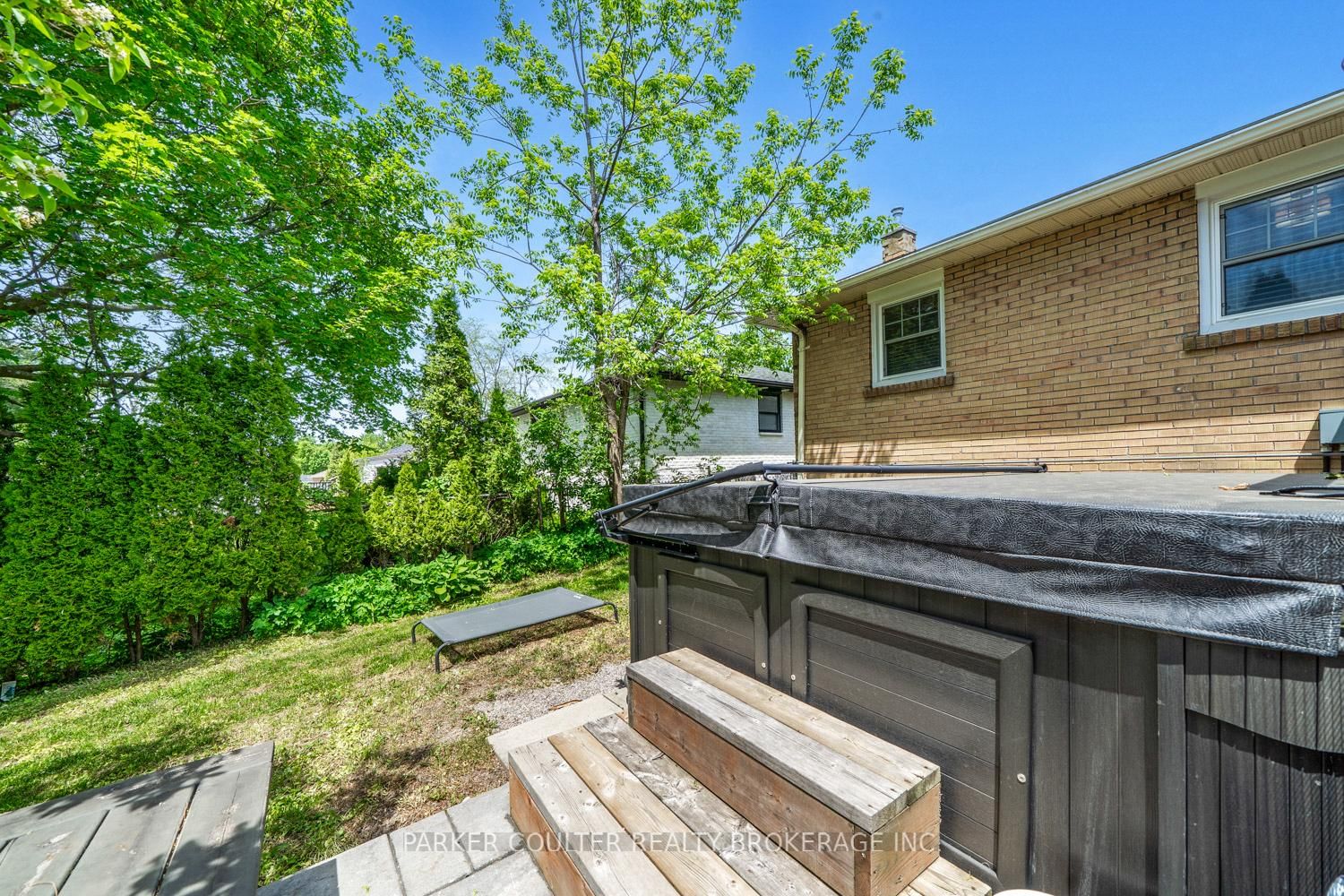 7 Oakley Park Square • Barrie, ON photo 33