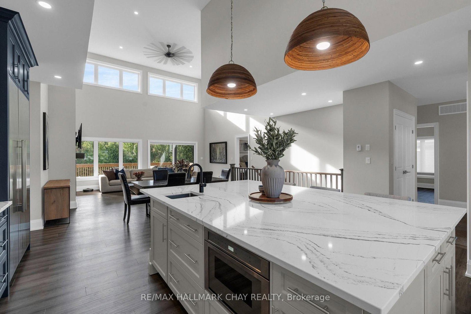 7 Clydesdale Court • Oro-Medonte, ON photo 10