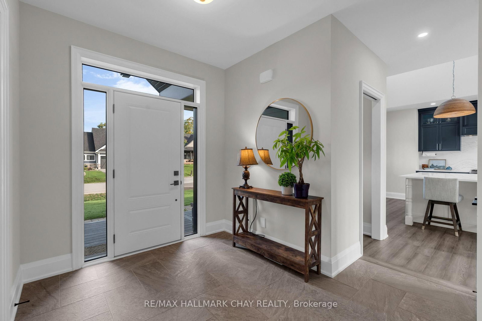 7 Clydesdale Court • Oro-Medonte, ON photo 4