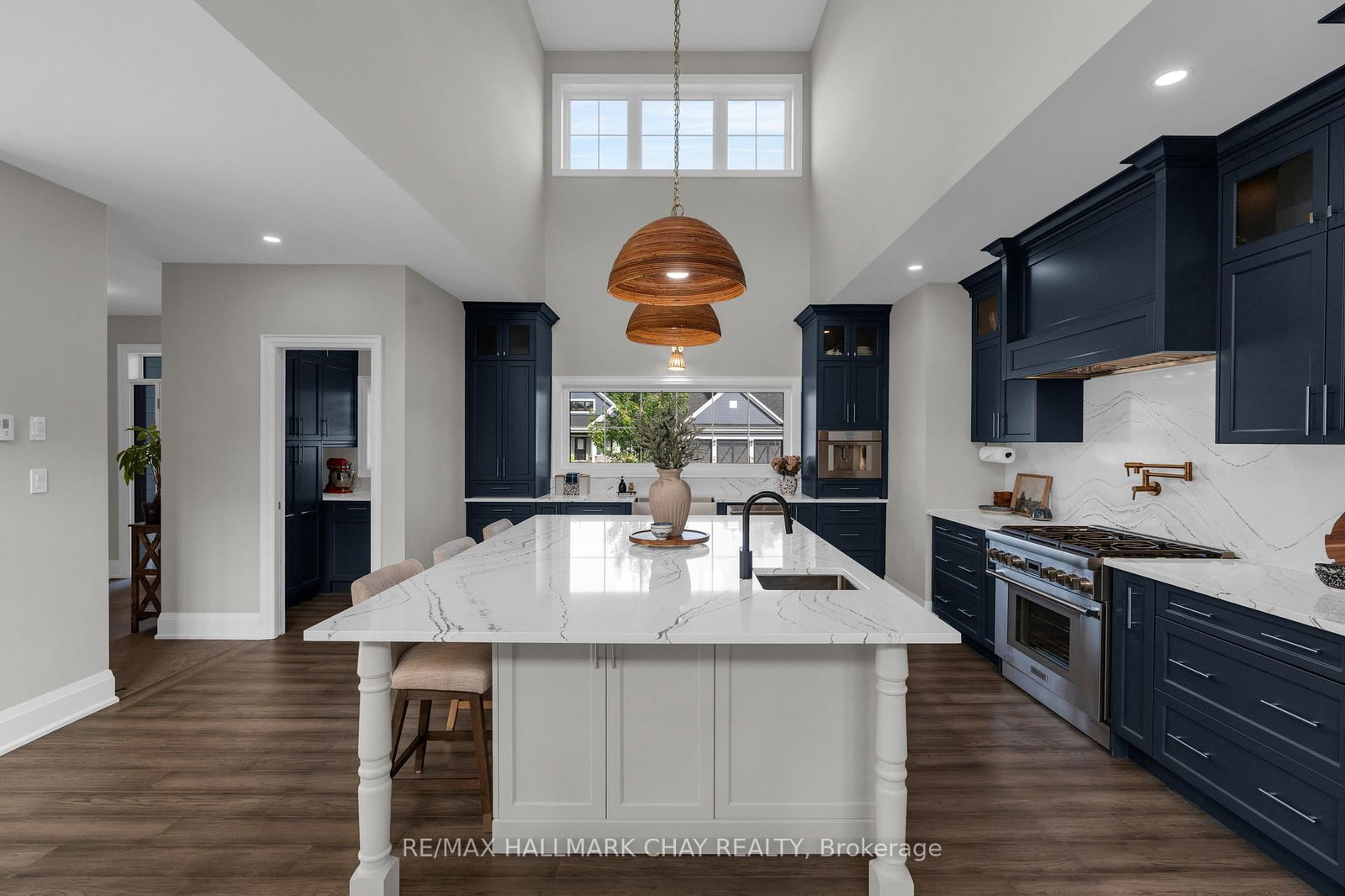 7 Clydesdale Court • Oro-Medonte, ON photo 5