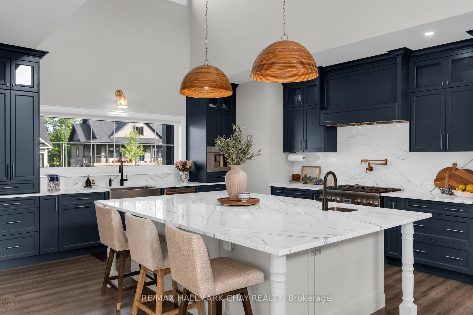 7 Clydesdale Court • Oro-Medonte, ON photo 6