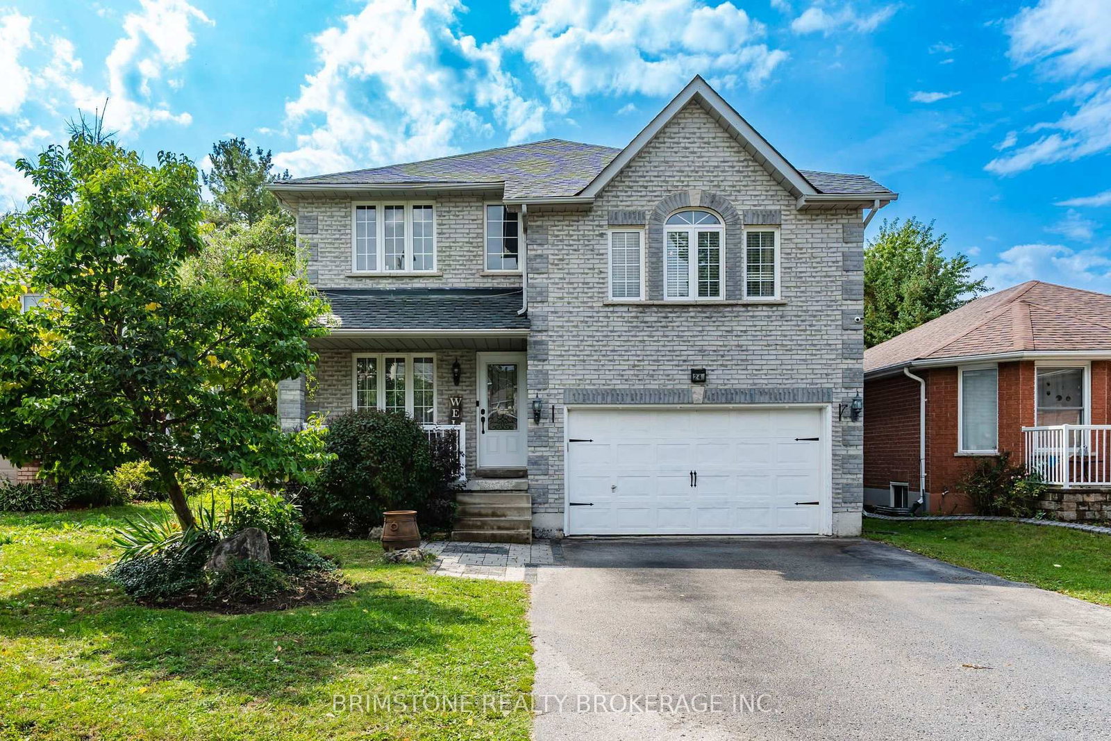 24 Stoneybrook Crescent • Barrie, ON photo 1