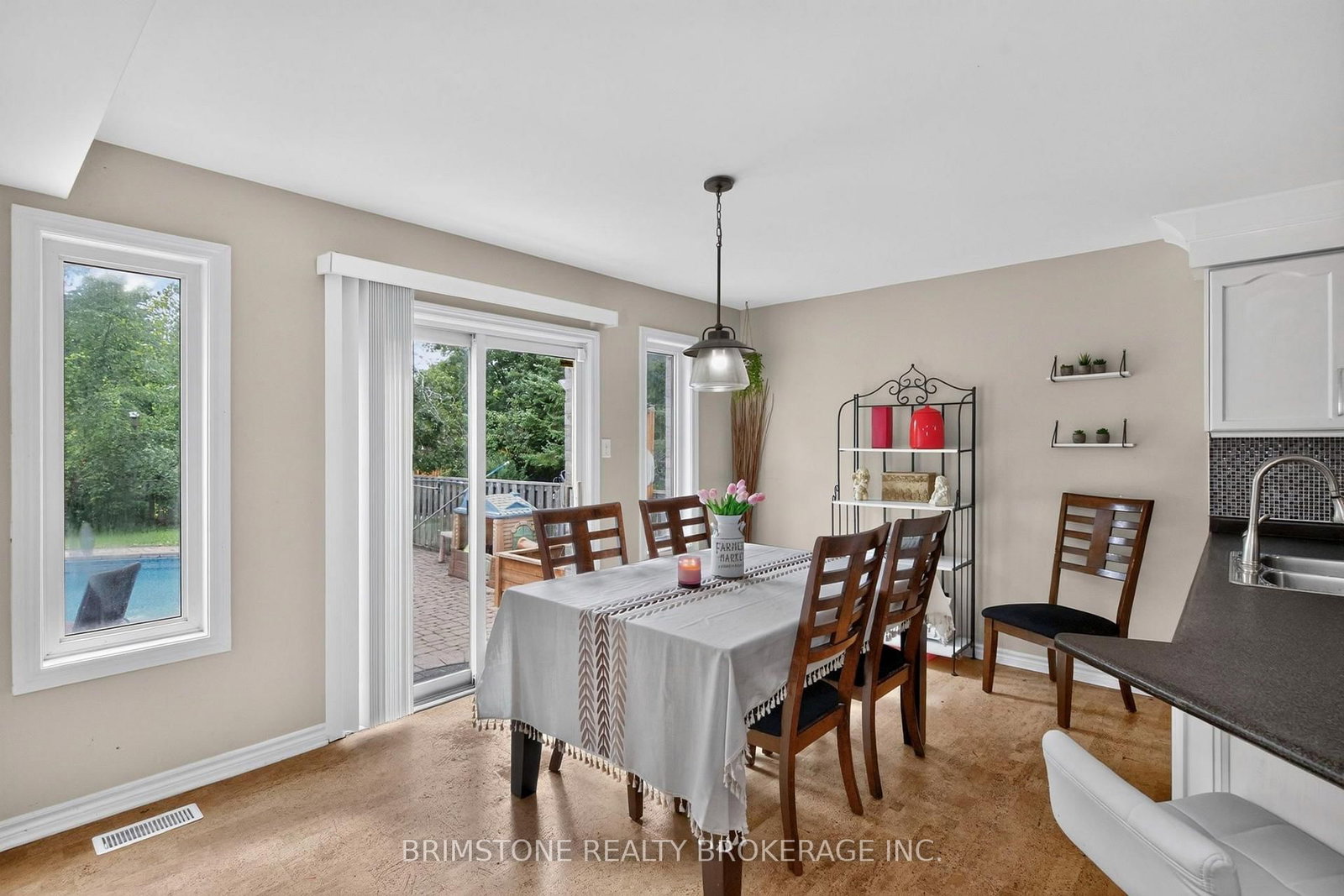 24 Stoneybrook Crescent • Barrie, ON photo 11