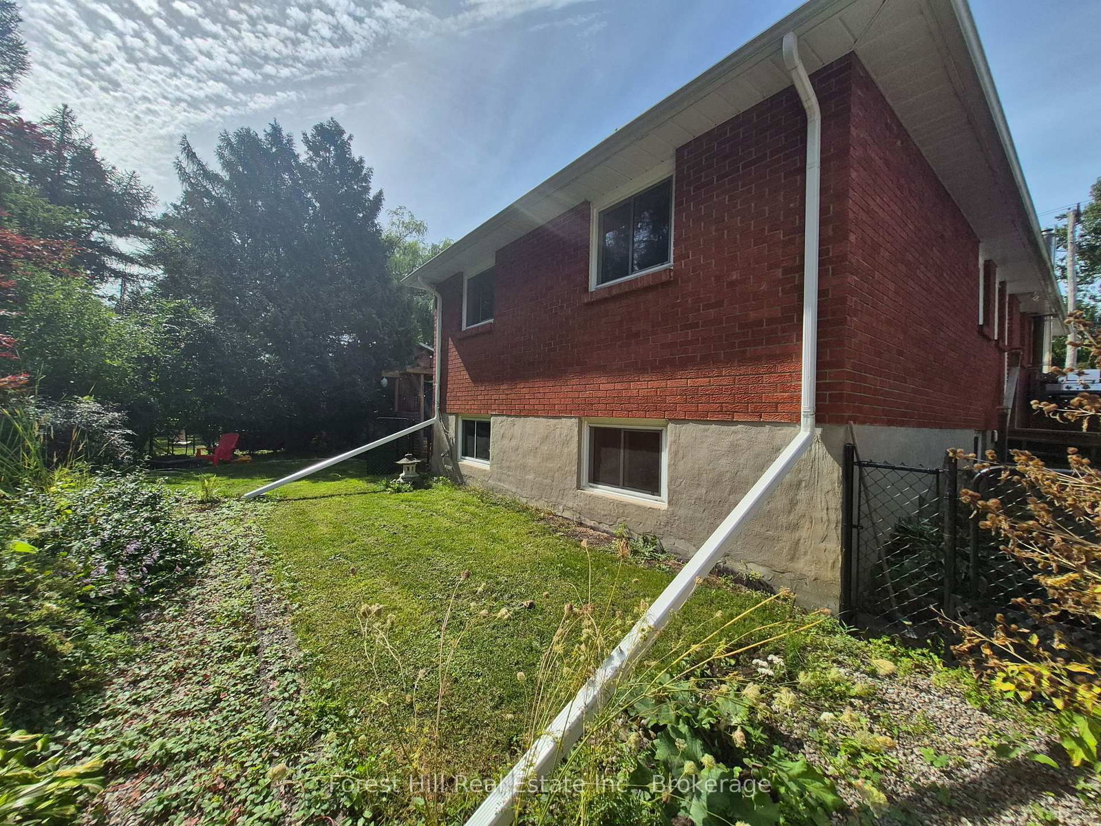 679 Simcoe Avenue W • Tay, ON photo 25