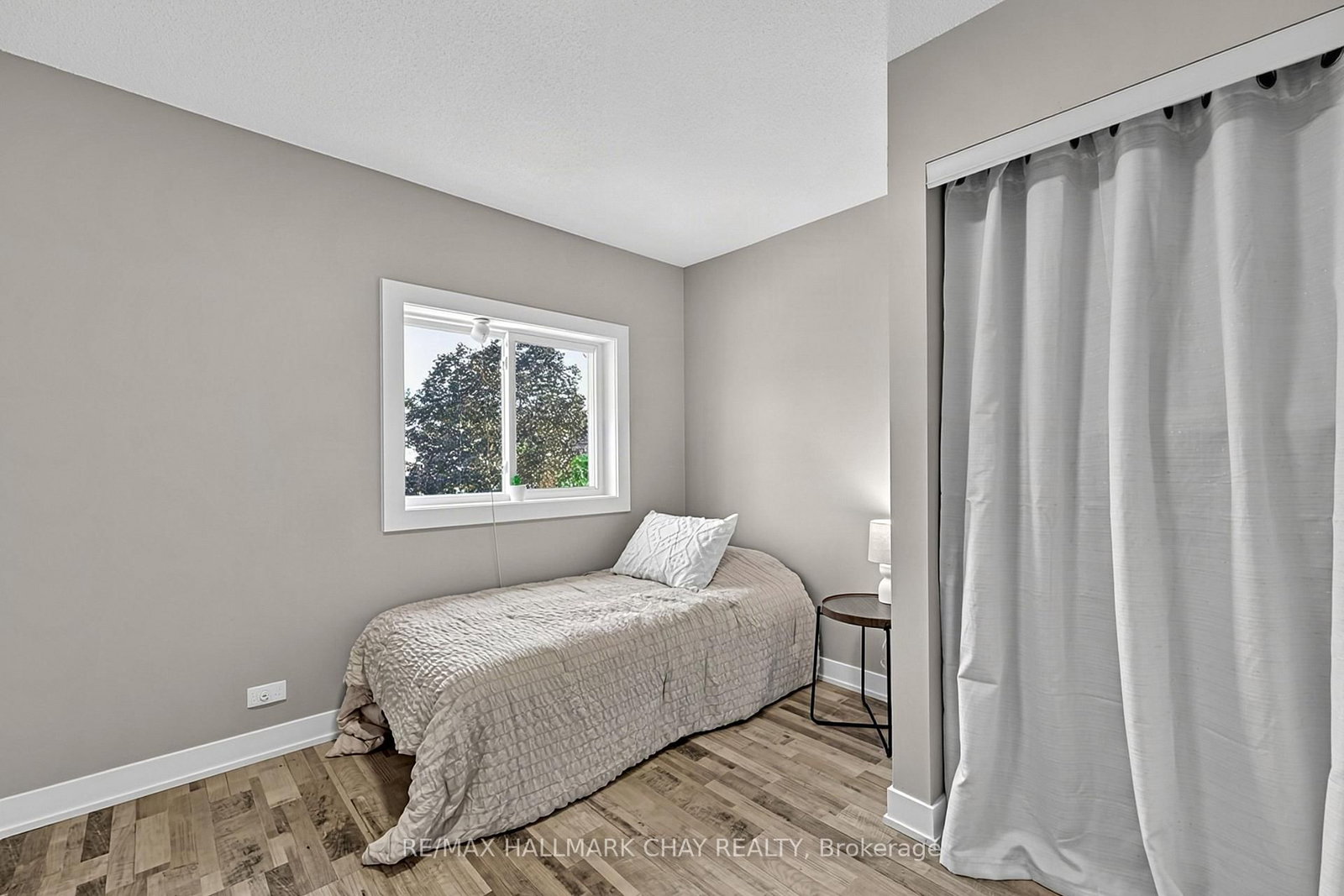 16 Buggs Gate • Barrie, ON photo 13