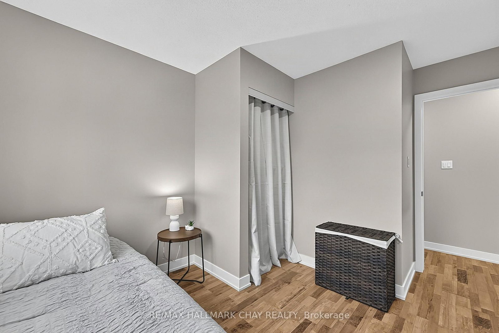 16 Buggs Gate • Barrie, ON photo 14