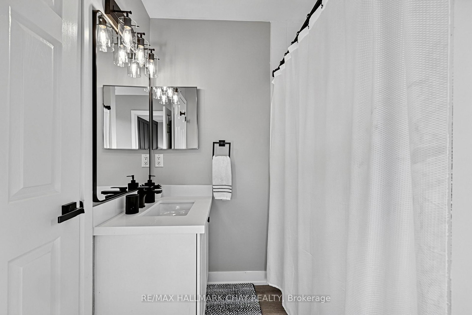 16 Buggs Gate • Barrie, ON photo 17