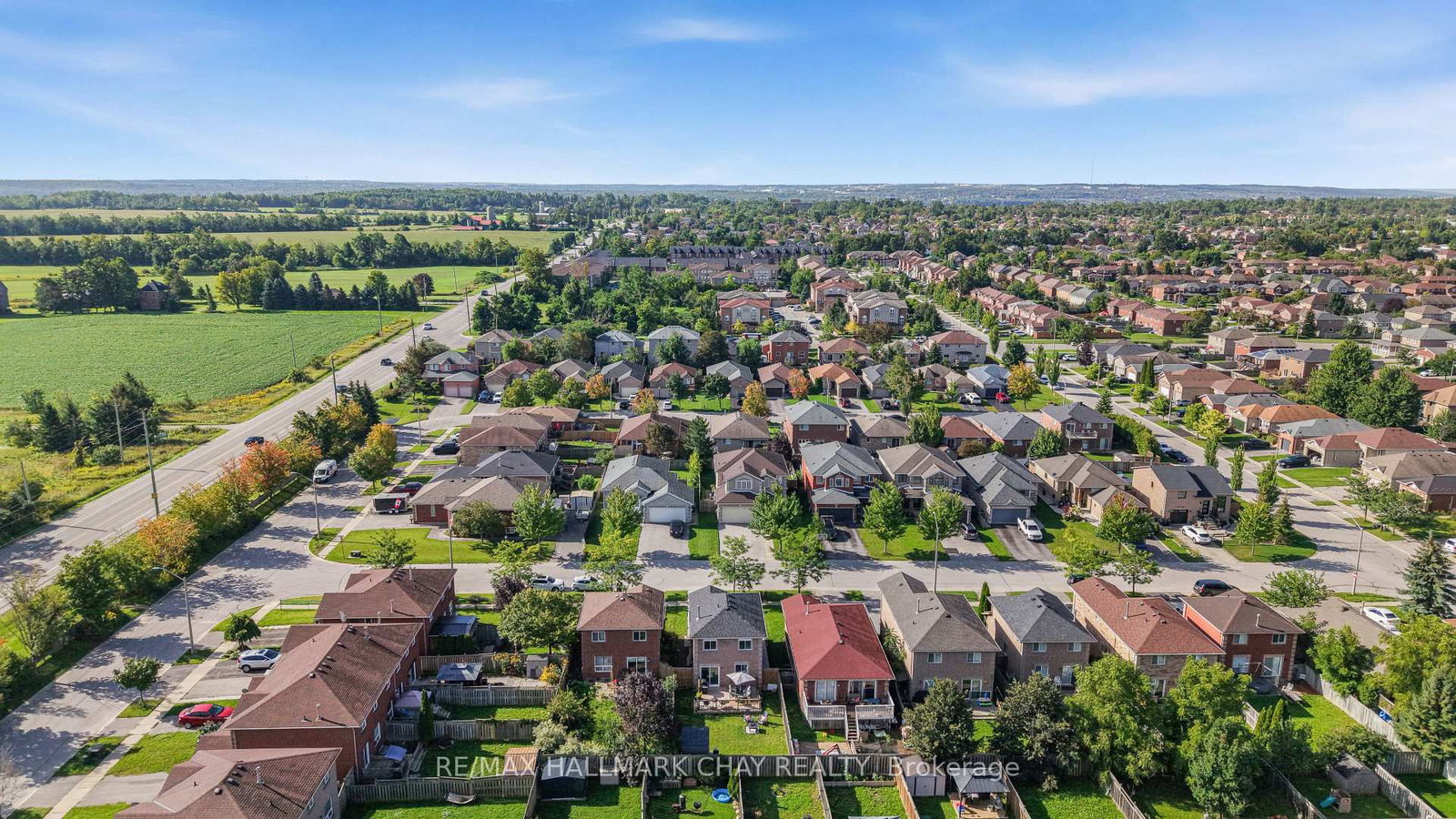 16 Buggs Gate • Barrie, ON photo 24