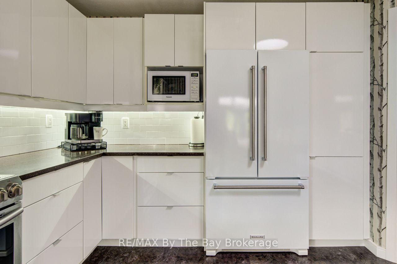 9 Cranberry Heights • Wasaga Beach, ON photo 10