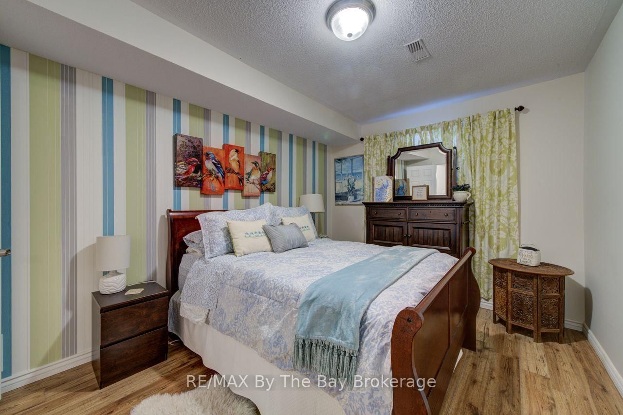9 Cranberry Heights • Wasaga Beach, ON photo 22