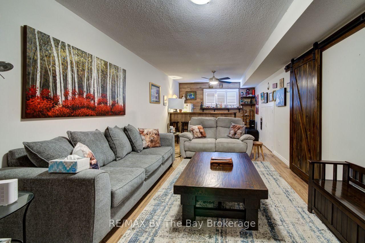 9 Cranberry Heights • Wasaga Beach, ON photo 25