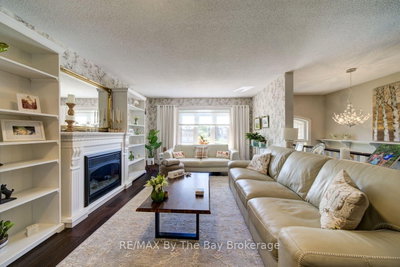 9 Cranberry Heights • Wasaga Beach, ON photo 6