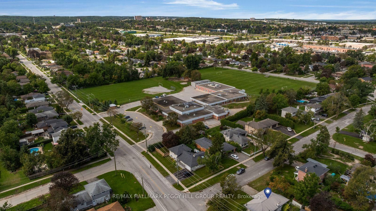 3 Blue Mound Drive • Barrie, ON photo 12
