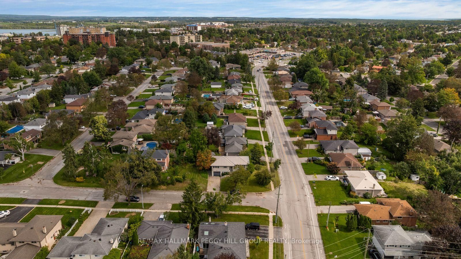 3 Blue Mound Drive • Barrie, ON photo 15