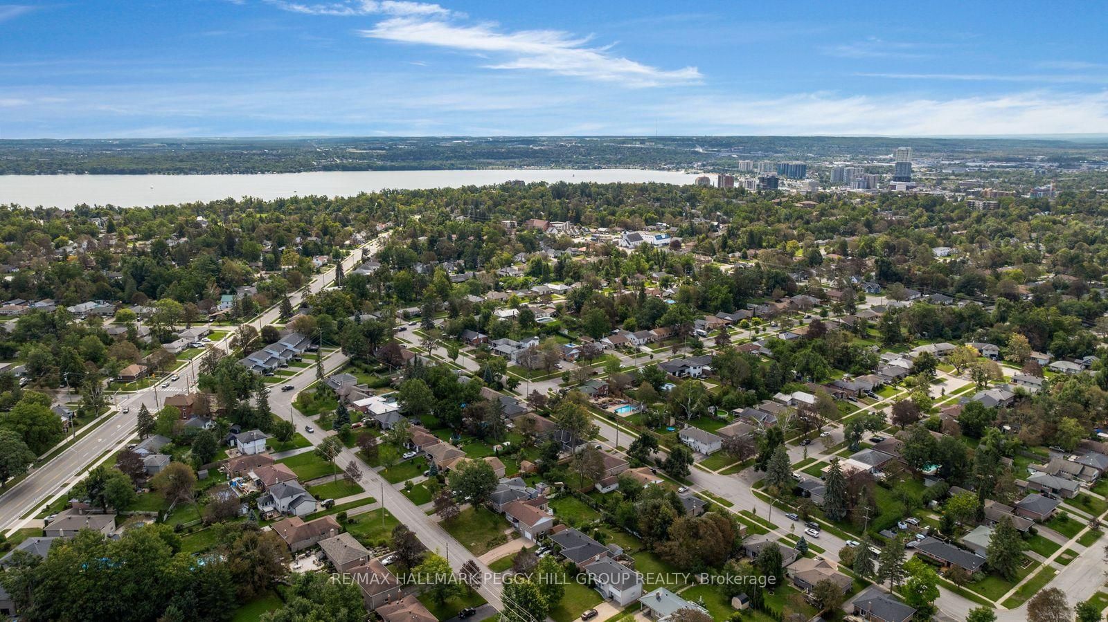3 Blue Mound Drive • Barrie, ON photo 9