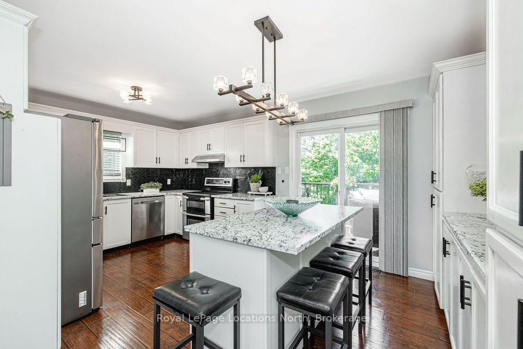 7 Coles Court • Wasaga Beach, ON photo 12