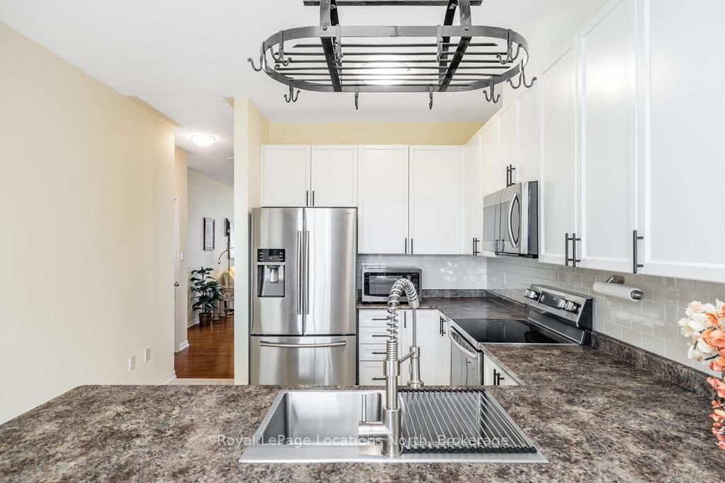 22 Berkshire Avenue • Wasaga Beach, ON photo 13