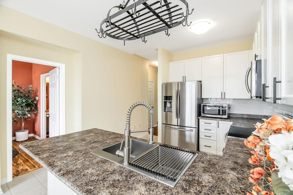 22 Berkshire Avenue • Wasaga Beach, ON photo 14