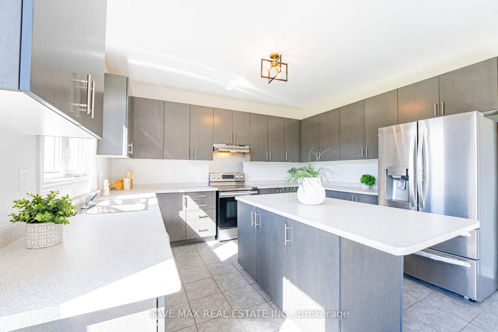 28 Dey Drive W • Collingwood, ON photo 15