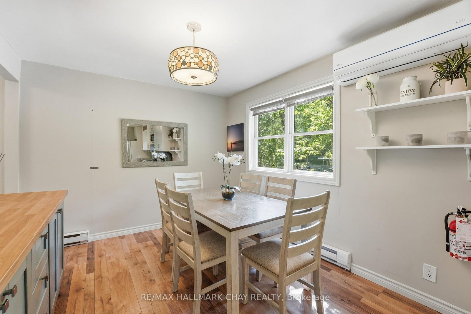 43 FOURTH Street • Tiny, ON photo 13