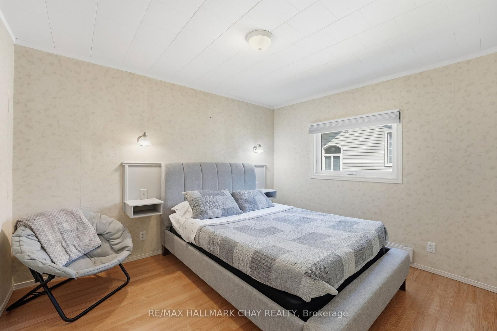 43 FOURTH Street • Tiny, ON photo 16