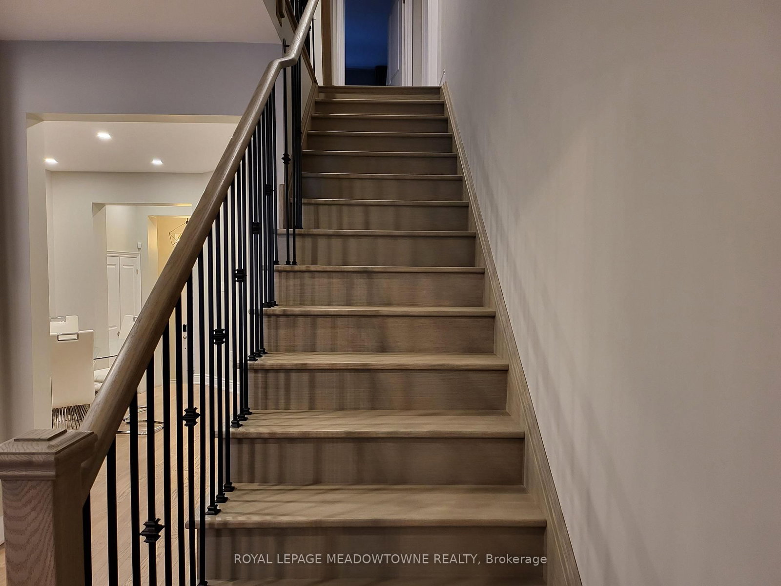 13 Eberhardt Drive • Wasaga Beach, ON photo 11