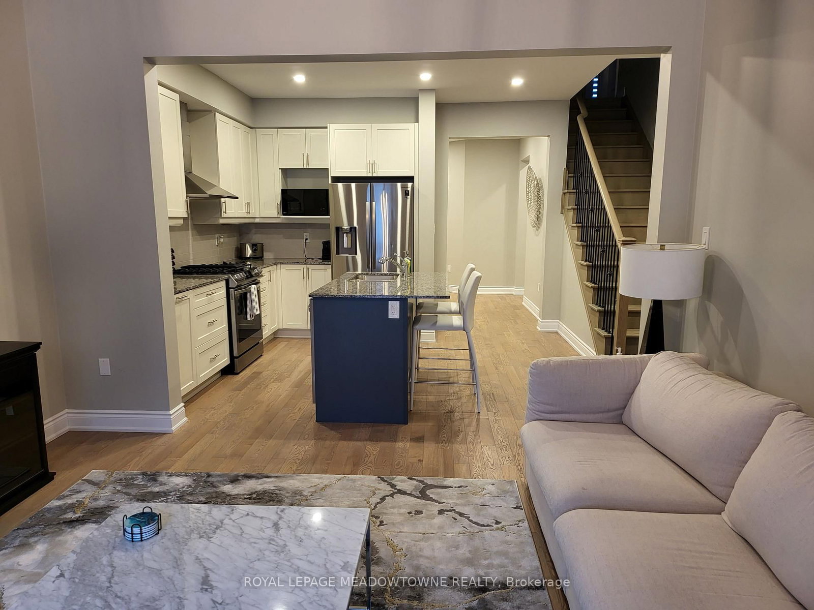 13 Eberhardt Drive photo 4