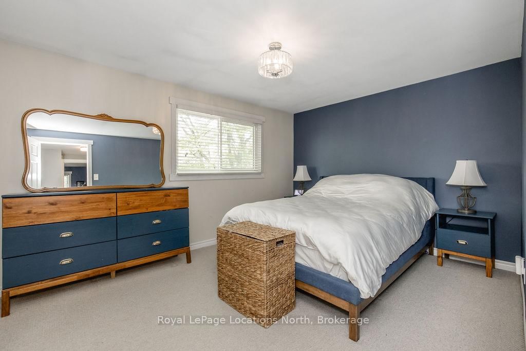 493 ONTARIO Street • Collingwood, ON photo 14