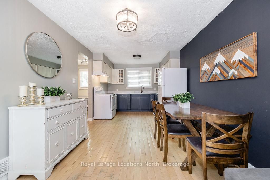 493 ONTARIO Street • Collingwood, ON photo 8