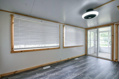 11 Ryan's Road • Midland, ON photo 9