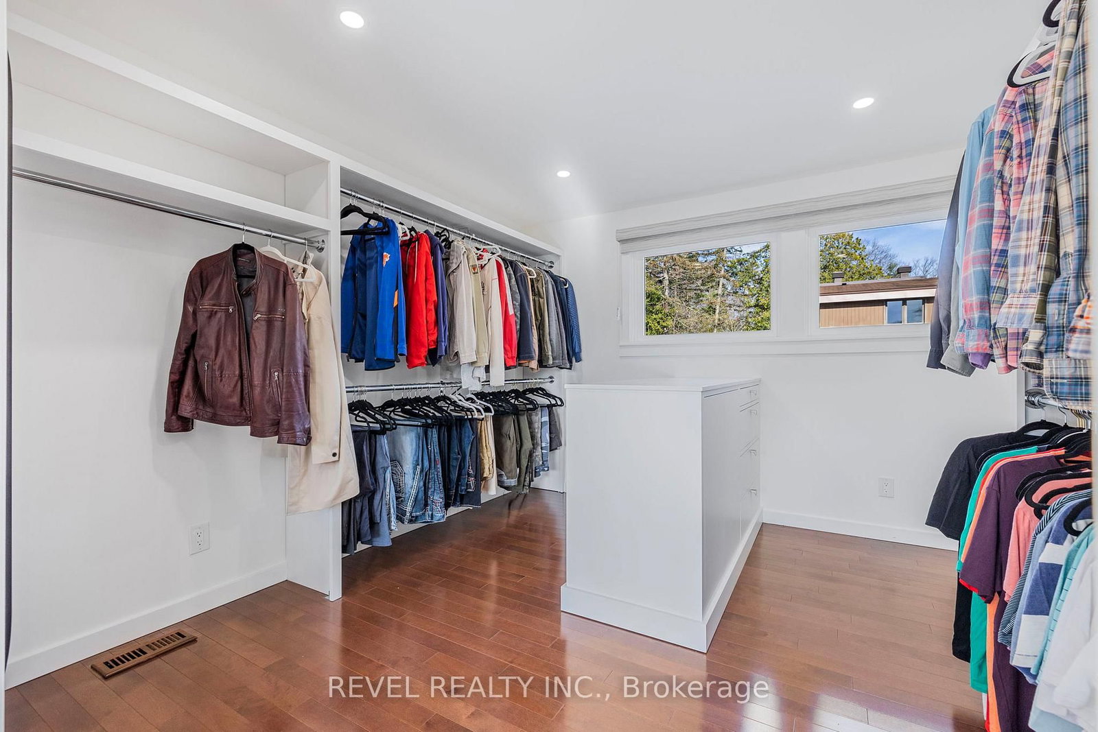 10 Shoreview Drive • Barrie, ON photo 26