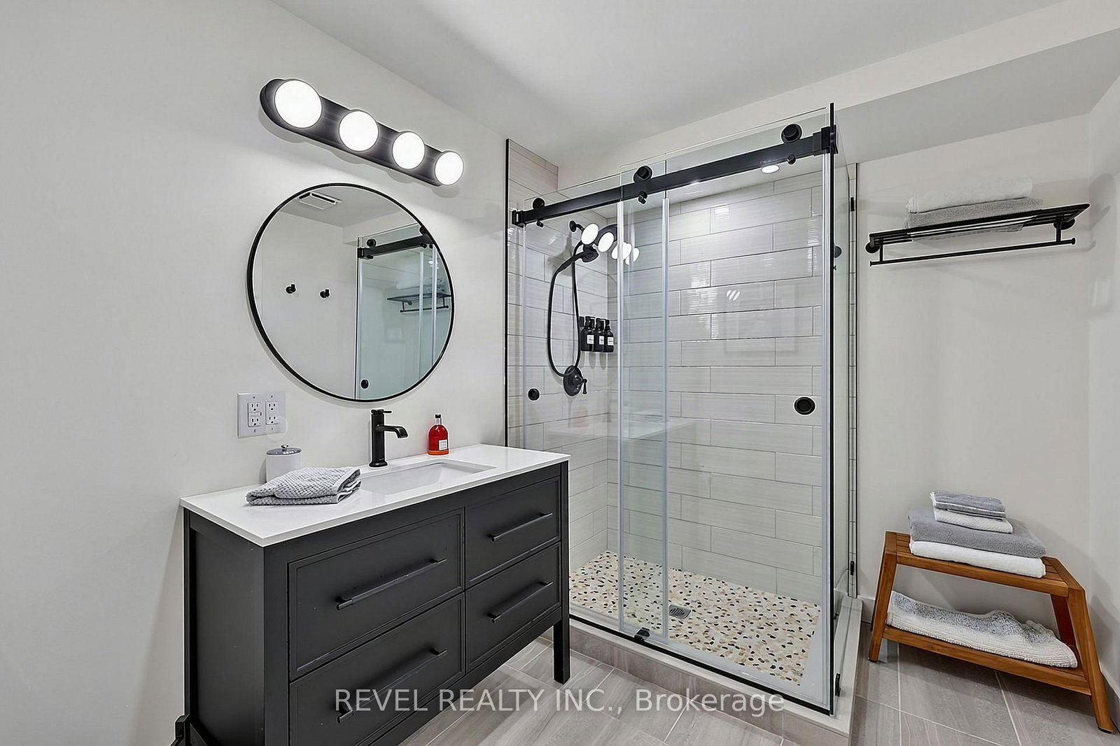 10 Shoreview Drive • Barrie, ON photo 38