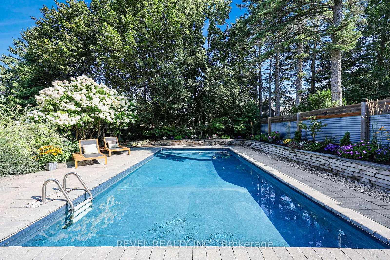 10 Shoreview Drive • Barrie, ON photo 43