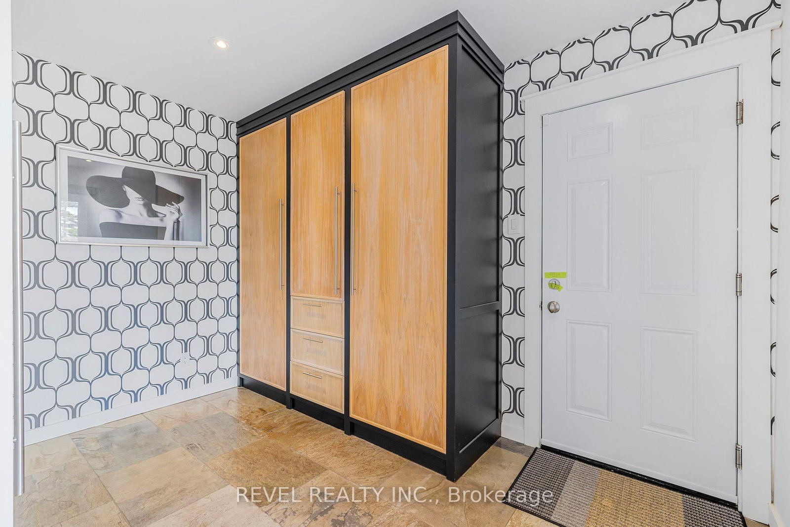 10 Shoreview Drive • Barrie, ON photo 7