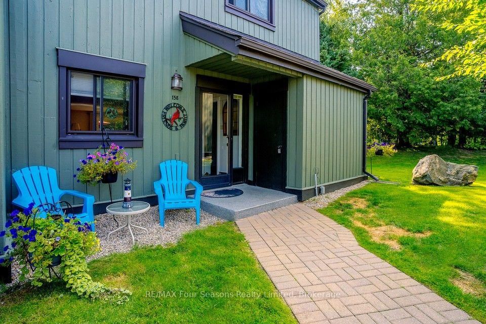 158 Escarpment Crescent • Collingwood, ON photo 1