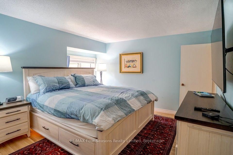 158 Escarpment Crescent • Collingwood, ON photo 14