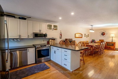 158 Escarpment Crescent • Collingwood, ON photo 6