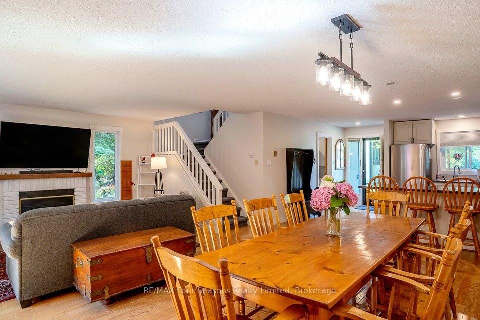 158 Escarpment Crescent • Collingwood, ON photo 8