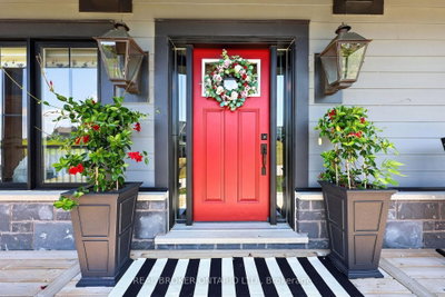 29 Thoroughbred Drive • Oro-Medonte, ON photo 3