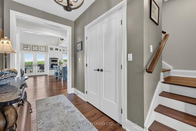 29 Thoroughbred Drive • Oro-Medonte, ON photo 5