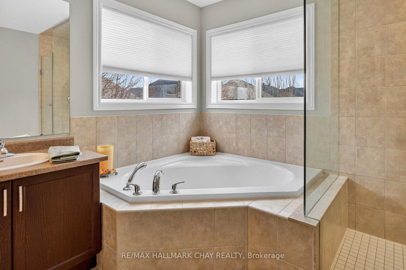 12 Orleans Avenue • Barrie, ON photo 24