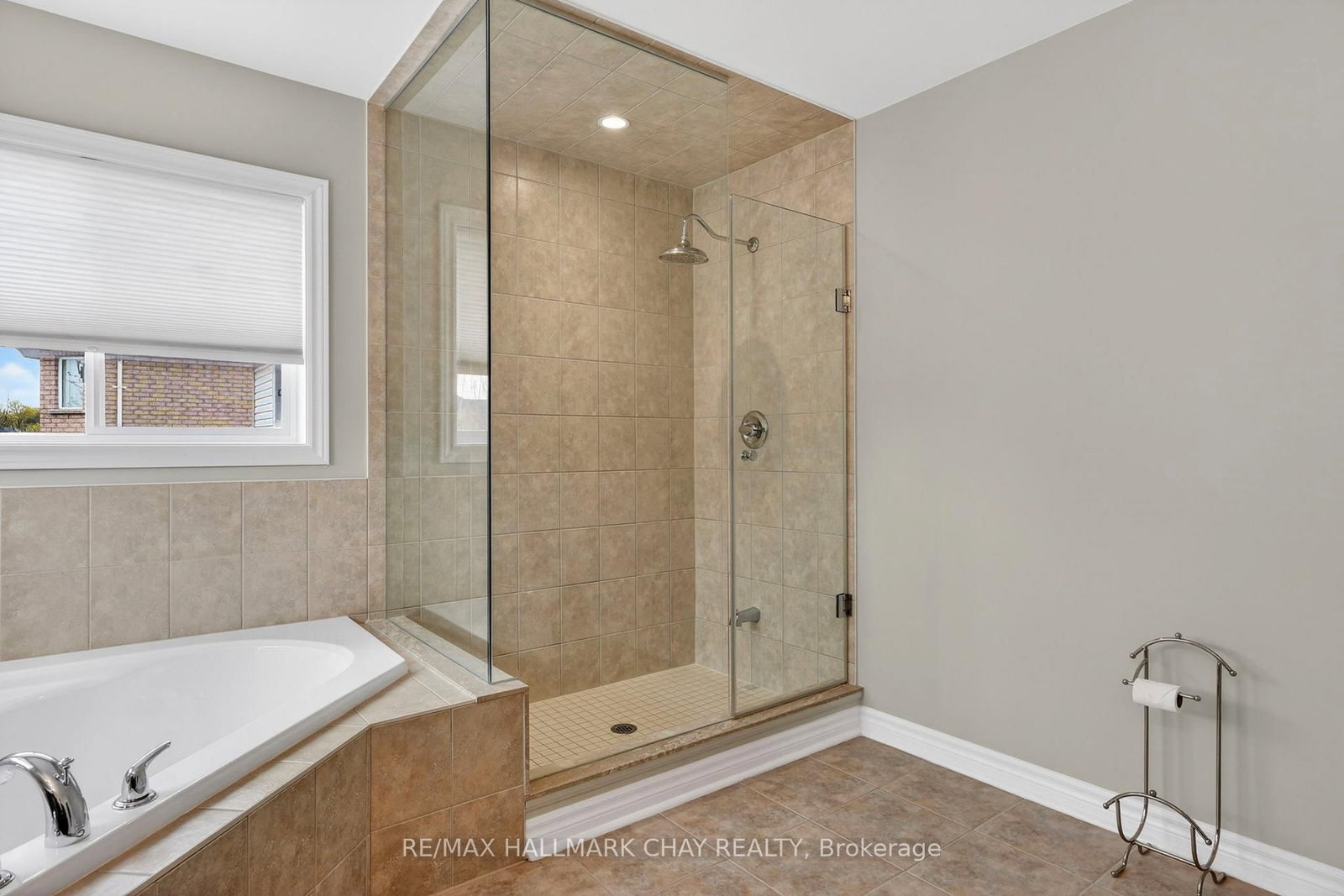 12 Orleans Avenue • Barrie, ON photo 25