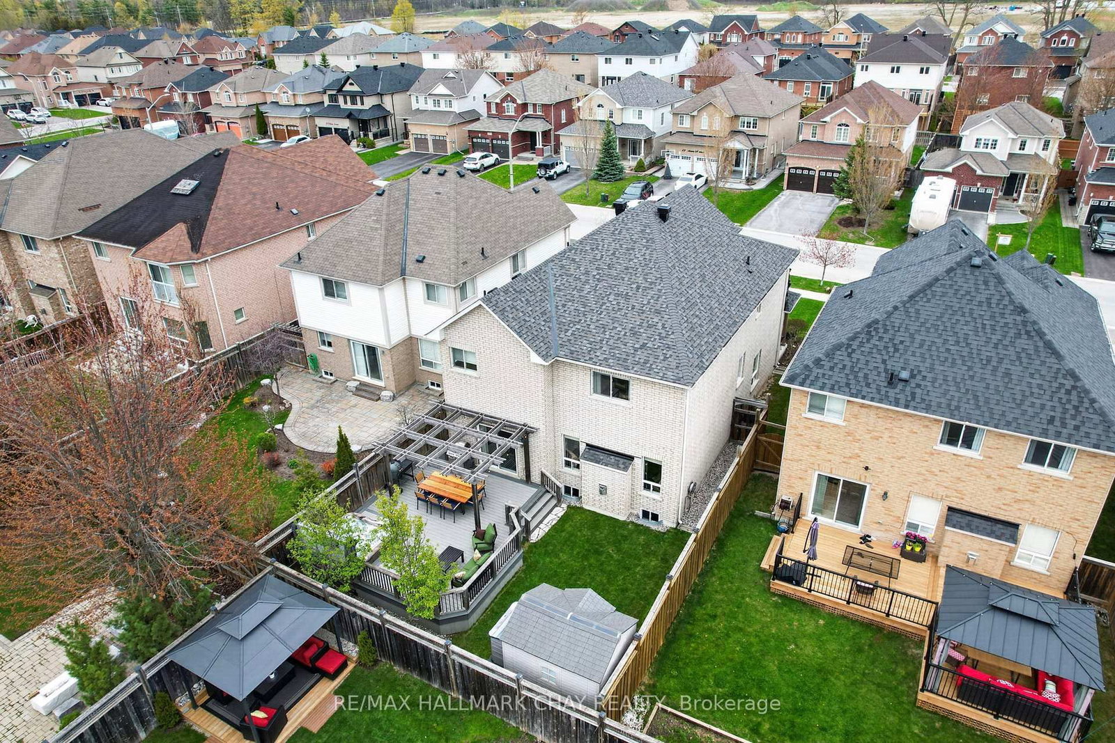 12 Orleans Avenue • Barrie, ON photo 45