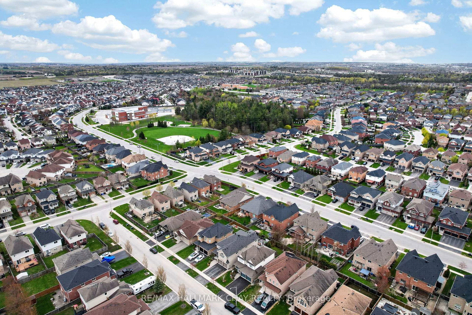 12 Orleans Avenue • Barrie, ON photo 47
